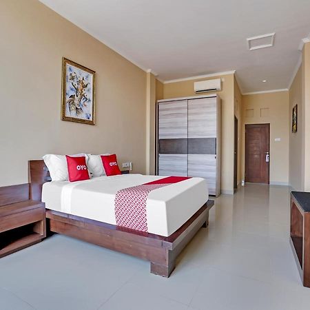 Oyo Flagship 90966 Moreno Homestay Legian  Exterior photo
